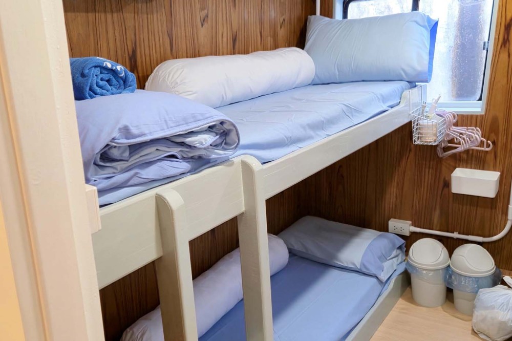 main deck bunk bed cabin